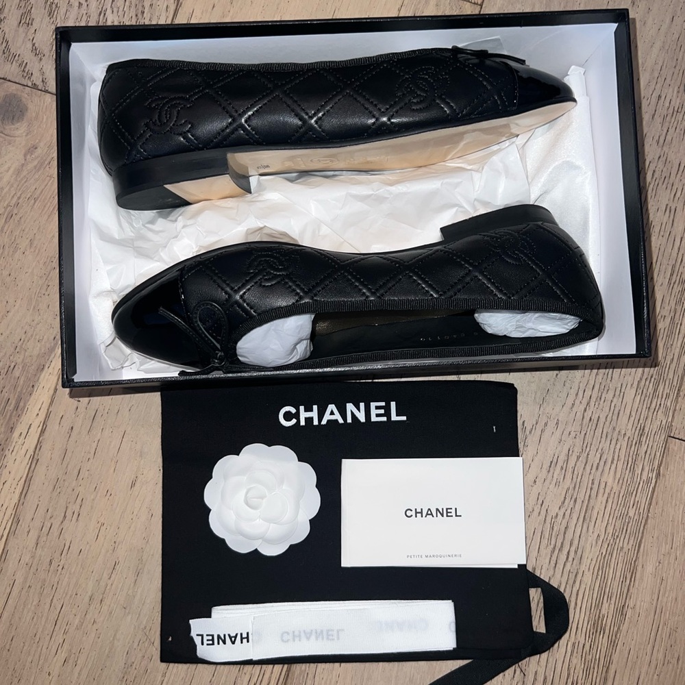 Chanel ballerina flats size 8 women’s !